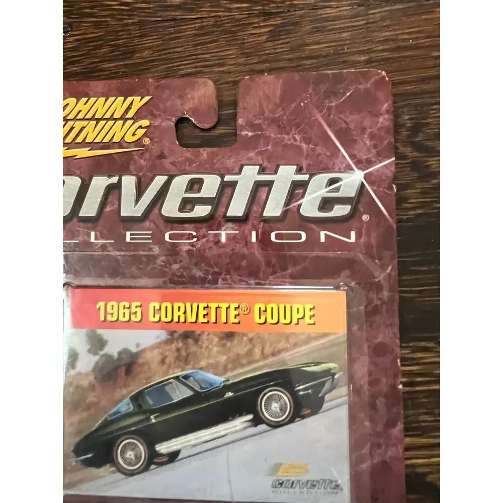 Johnny Lightning  Corvette Collection 1965 Corvette Coupe original packaging